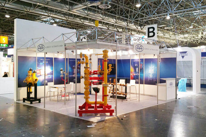 Stand der Albrecht-Automatik GmbH auf der Messe Valve World 2016 Valve World 2016 Messestand im Aufbau